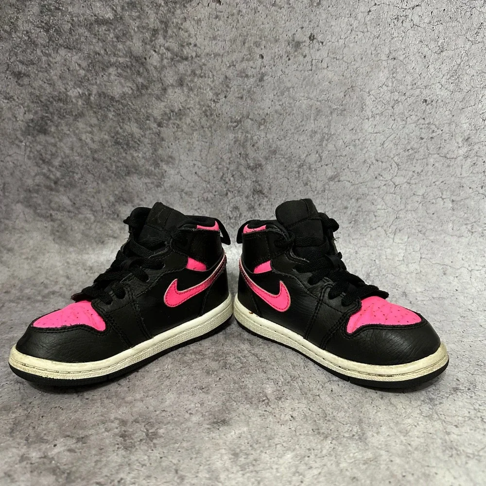 Jordan 1 Retro High GT Kids Size 8C Black Hyper Pink Sneakers 705324-019